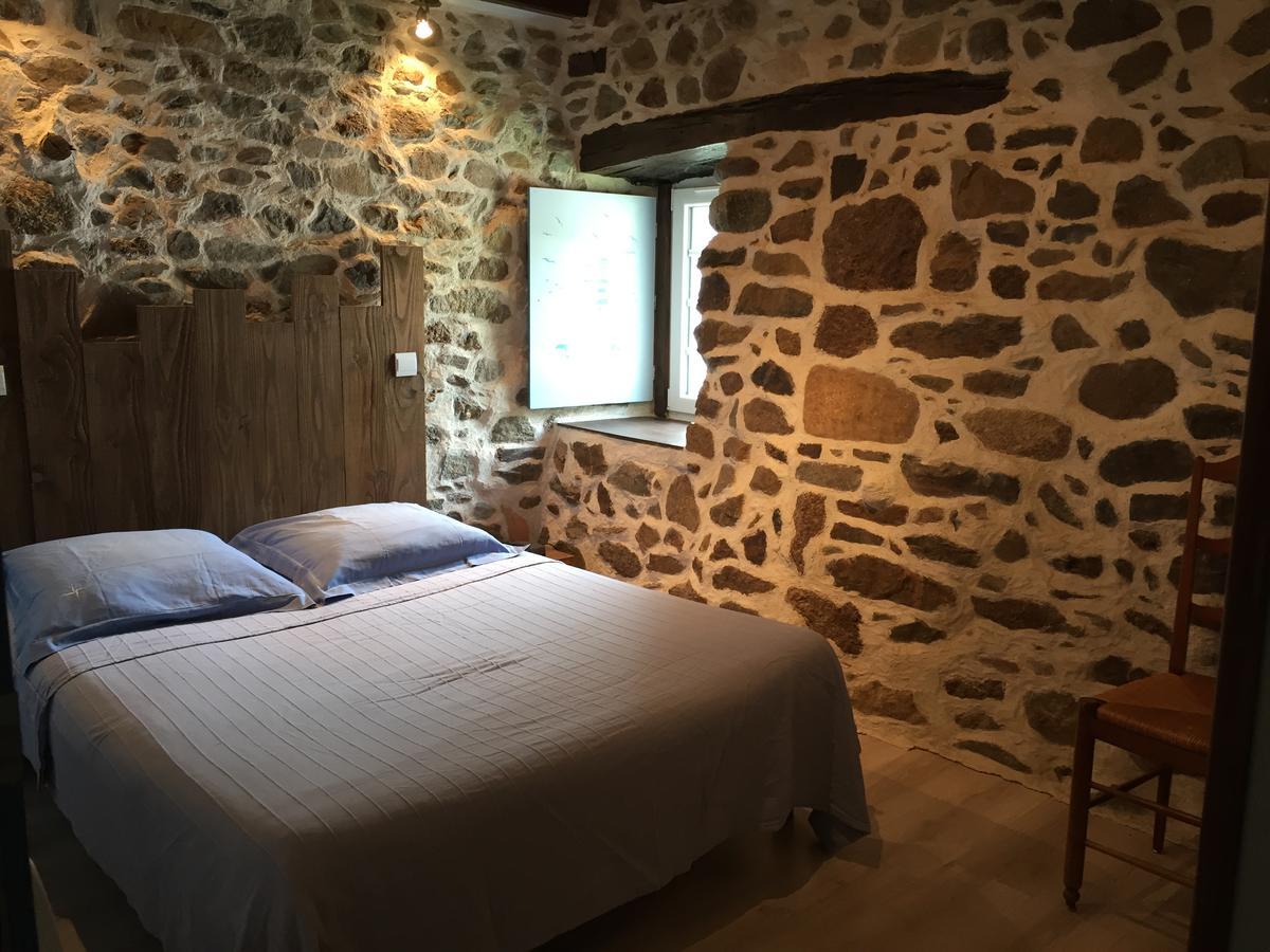 Gites Au Clos Du Lit Saint-Aaron Екстериор снимка