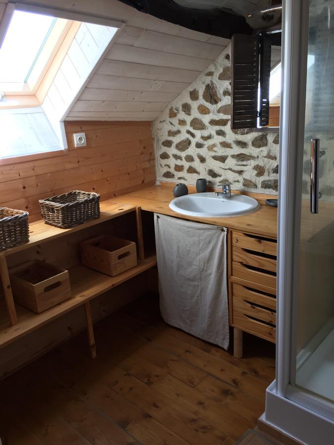 Gites Au Clos Du Lit Saint-Aaron Екстериор снимка